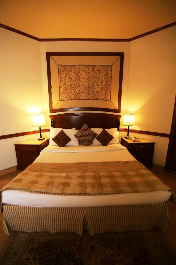 Hotel President Jalandhar Eksteriør billede