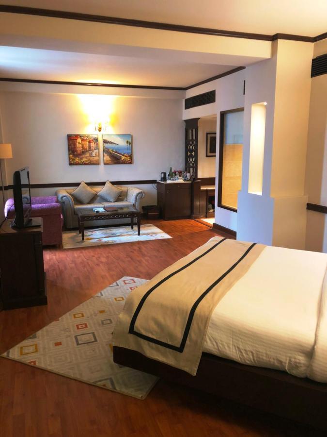 Hotel President Jalandhar Eksteriør billede
