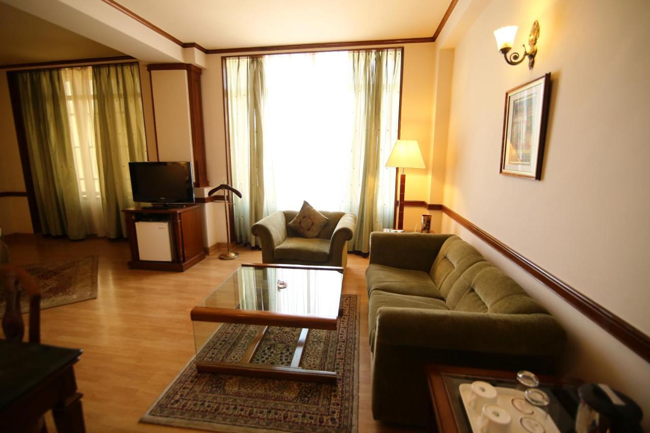 Hotel President Jalandhar Eksteriør billede