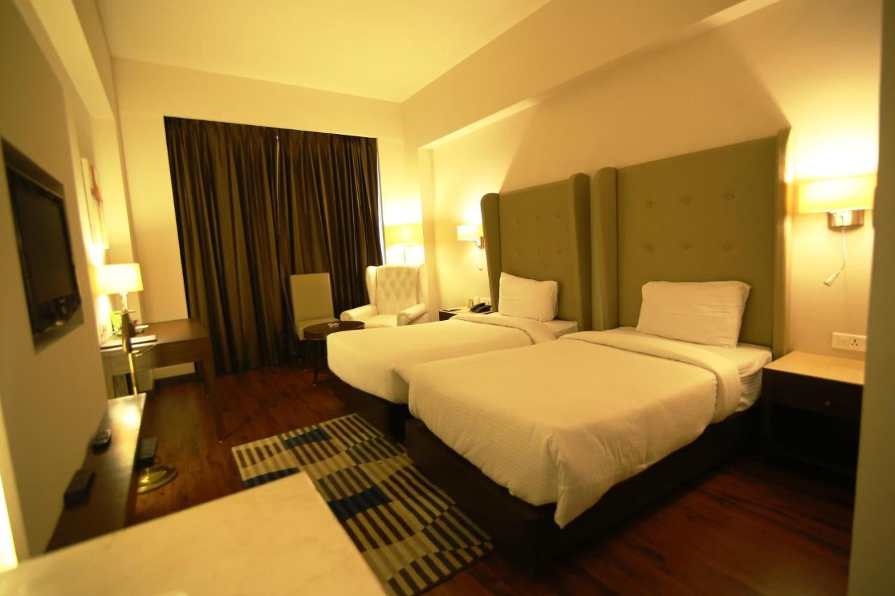 Hotel President Jalandhar Eksteriør billede