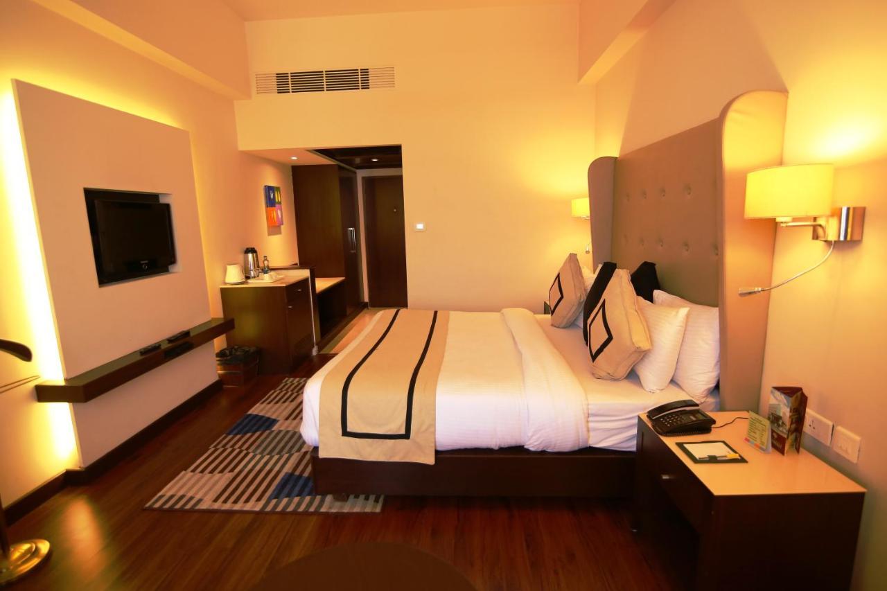 Hotel President Jalandhar Eksteriør billede