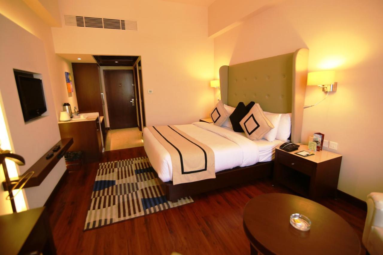 Hotel President Jalandhar Eksteriør billede
